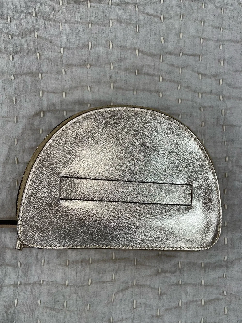 Vince Camuto Gold Leather Travel Jewelry & Cosmetics Bag NWT